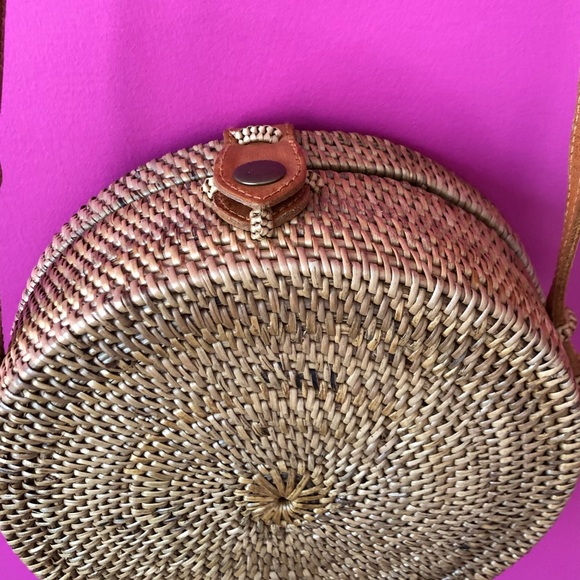 Round Rattan Hand Woven Purse - Straw Bag - New - Picture 5 of 8